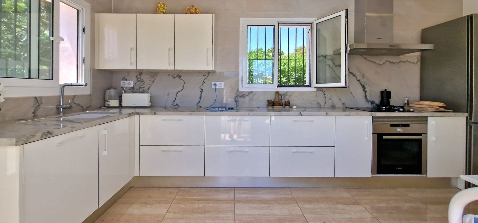 6 soveværelse Villa til salg i Moraira med swimmingpool - € 650.000 (Ref: 9936108)