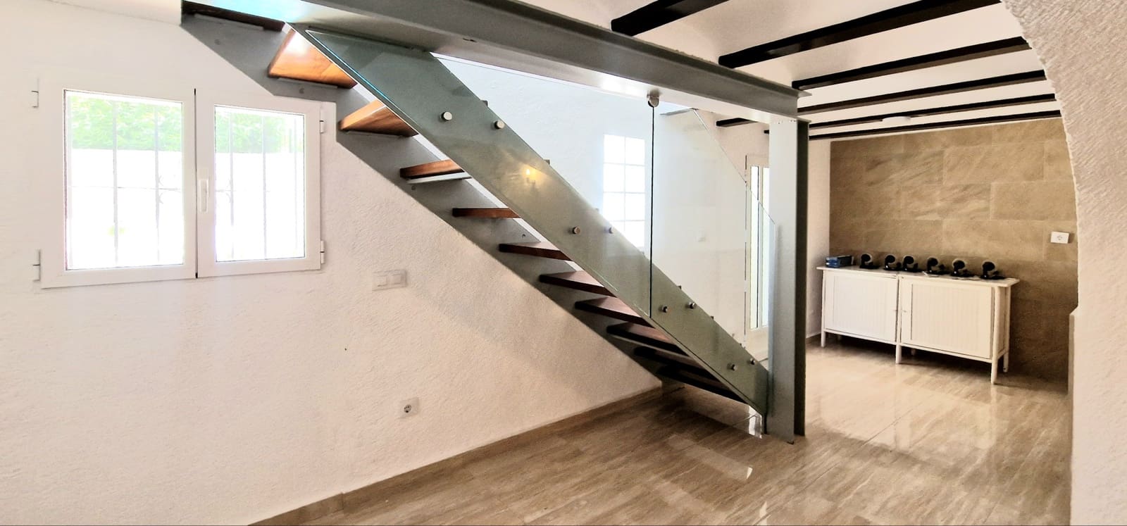 6 soveværelse Villa til salg i Moraira med swimmingpool - € 650.000 (Ref: 9936108)