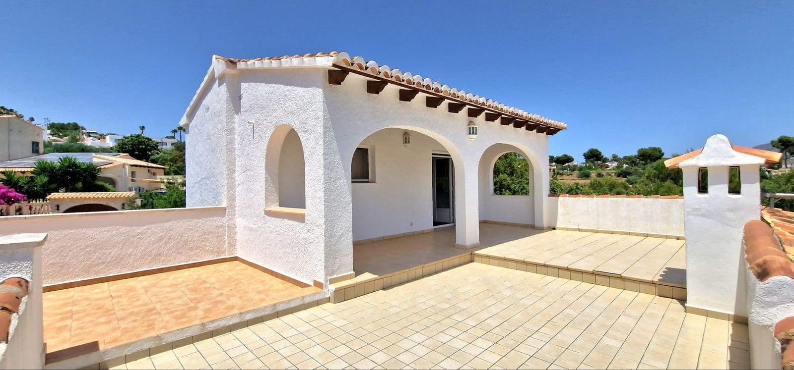 6 soveværelse Villa til salg i Moraira med swimmingpool - € 650.000 (Ref: 9936108)