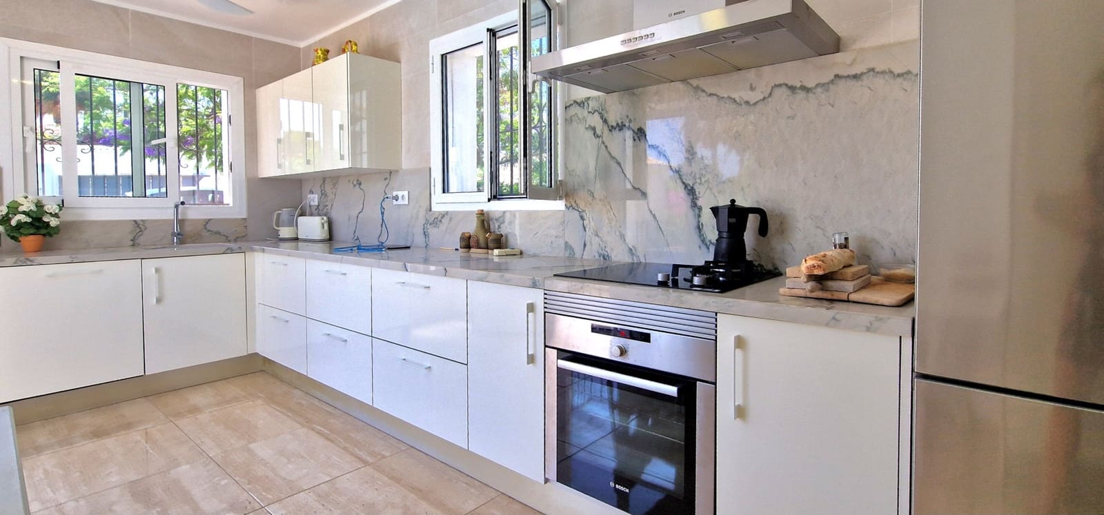 6 soveværelse Villa til salg i Moraira med swimmingpool - € 650.000 (Ref: 9936108)