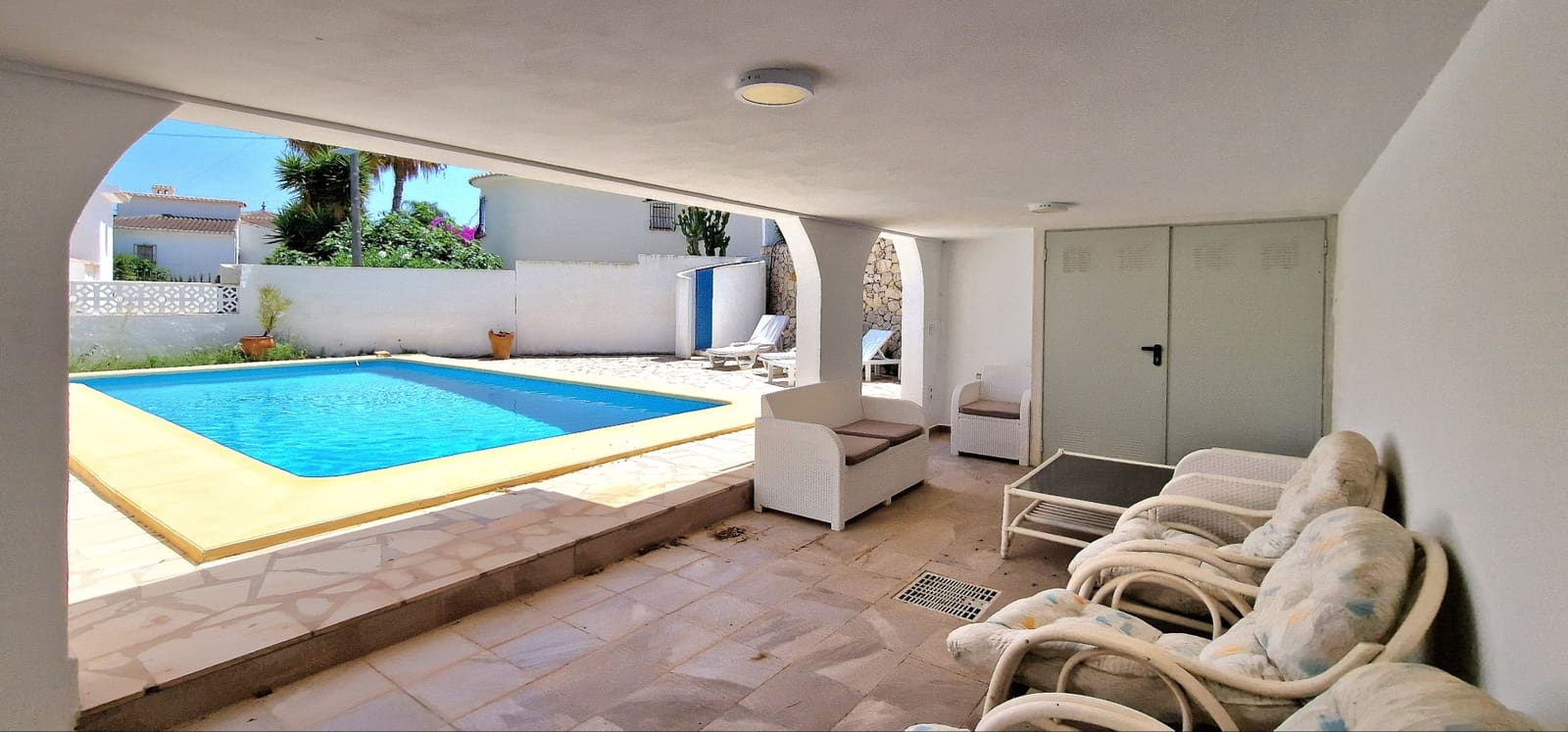 6 soveværelse Villa til salg i Moraira med swimmingpool - € 650.000 (Ref: 9936108)
