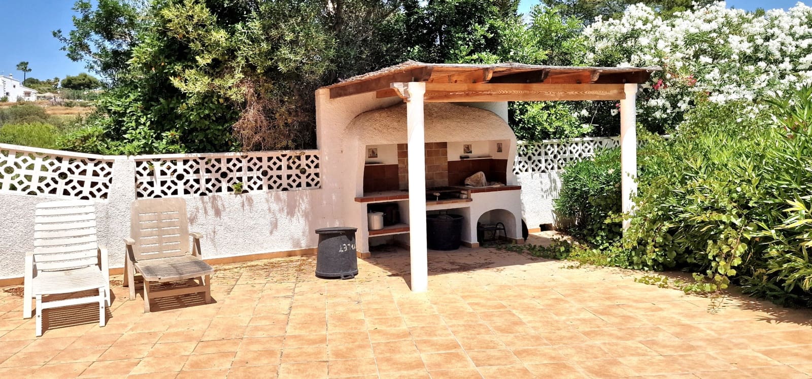 6 soveværelse Villa til salg i Moraira med swimmingpool - € 650.000 (Ref: 9936108)