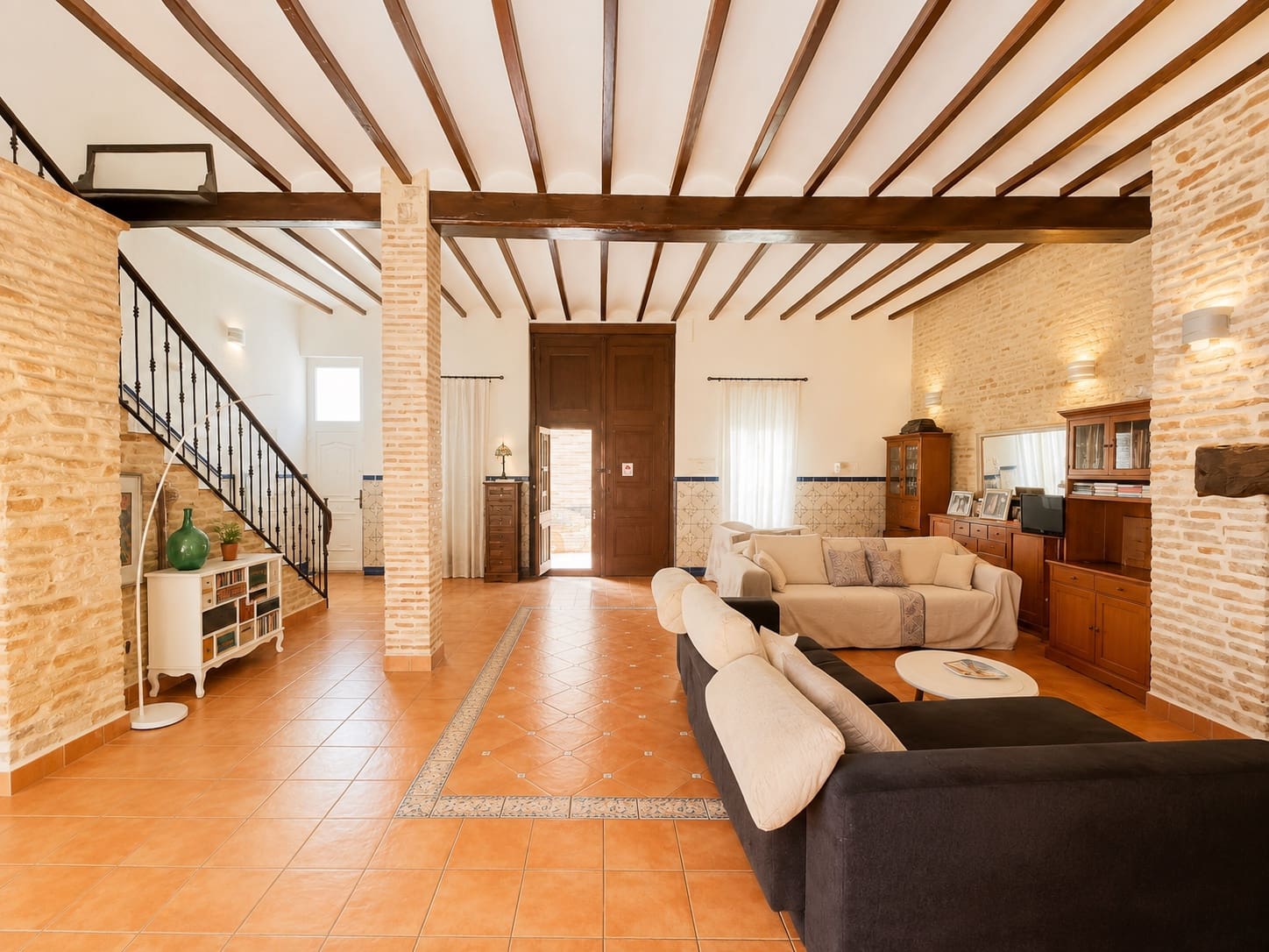 5 bedroom Townhouse for sale in Almoines with pool - € 345,000 (Ref: 9936109)