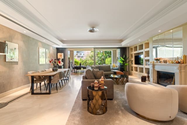 4 soveværelse Byhus til salg i Lomas De Marbella, Marbella med swimmingpool - € 3.750.000 (Ref: 9937887)