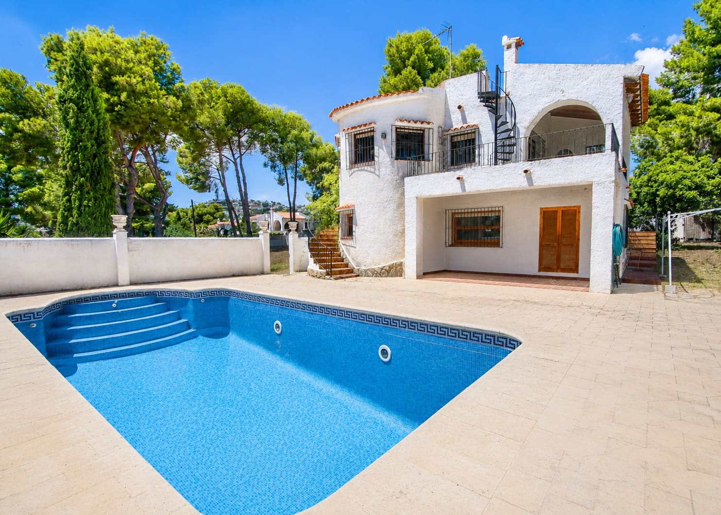 6 soverom Villa til salgs i Moraira med svømmebasseng - € 998 000 (Ref: 9945434)