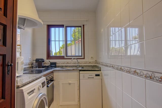 2 sovrum Bungalow för semesterbostäder i Centro ciudad, Javea / Xàbia med pool - 300 € (Ref: 9949478)