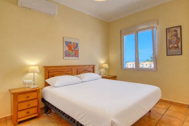 2 soverom Leilighet til leie i Centro Urbano, Dénia med svømmebasseng - € 900 (Ref: 9949481)