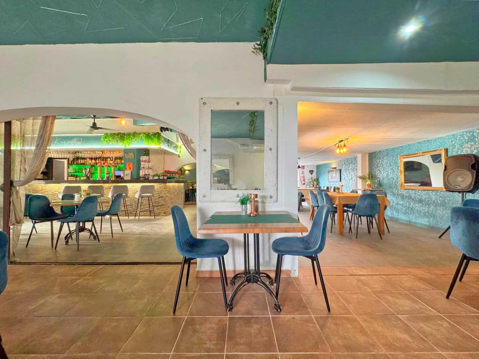 Restaurant/Bar for sale in Arenal - € 450,000 (Ref: 9952358)