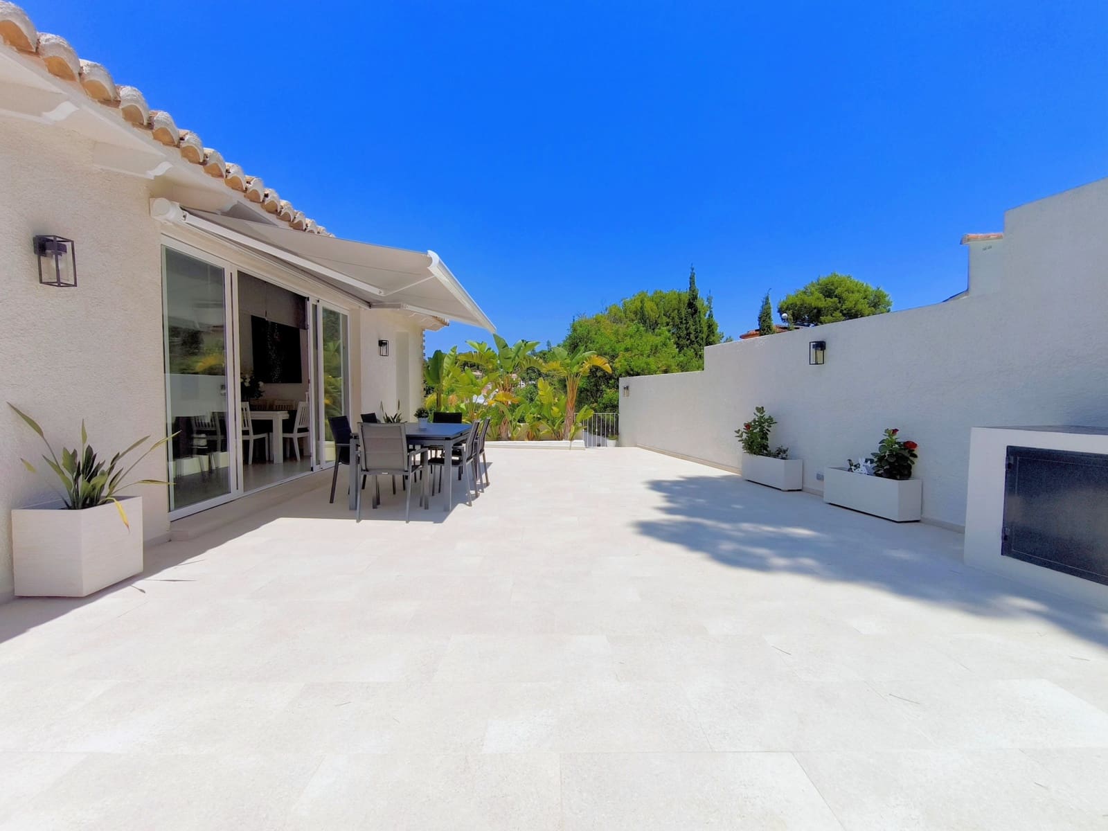 3 soveværelse Villa til salg i Moraira med swimmingpool - € 899.000 (Ref: 9962383)