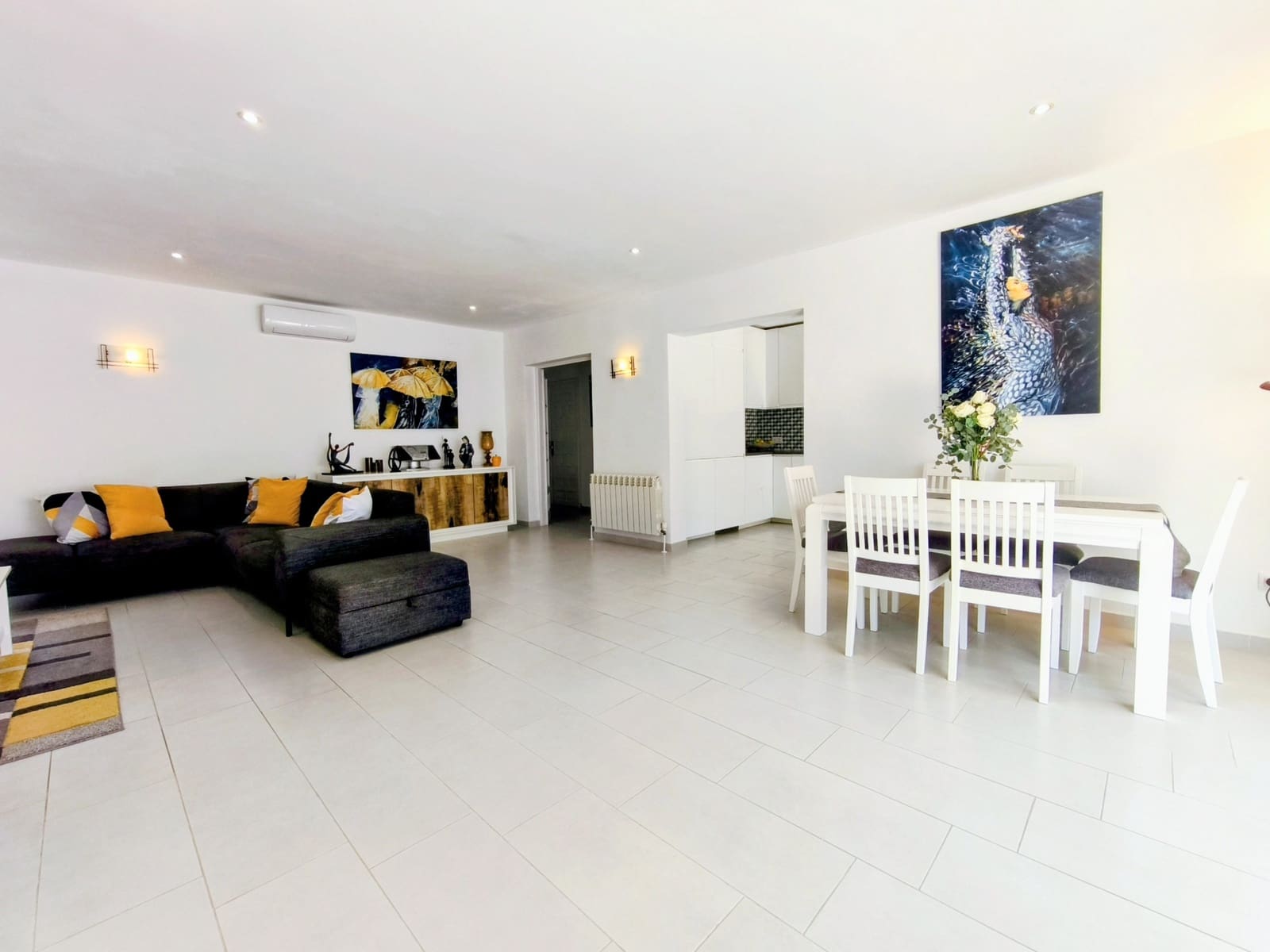 3 soveværelse Villa til salg i Moraira med swimmingpool - € 899.000 (Ref: 9962383)