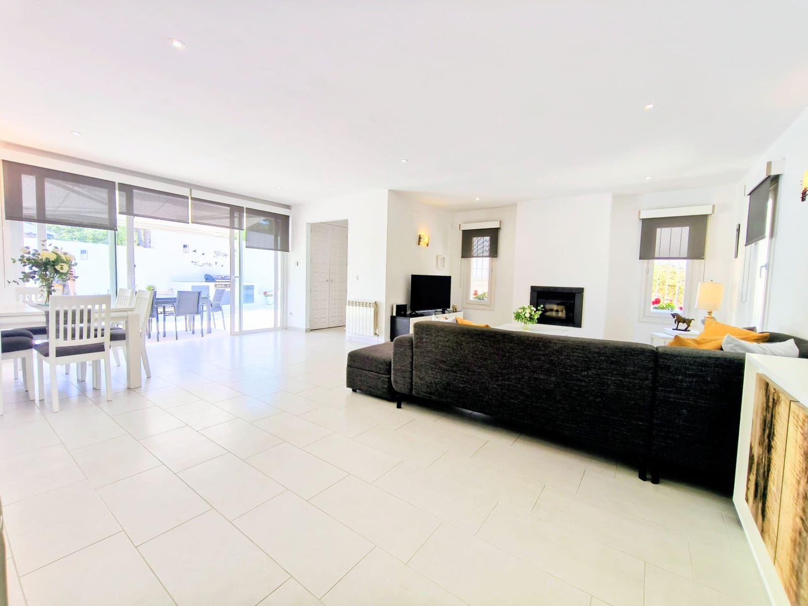 3 soveværelse Villa til salg i Moraira med swimmingpool - € 899.000 (Ref: 9962383)