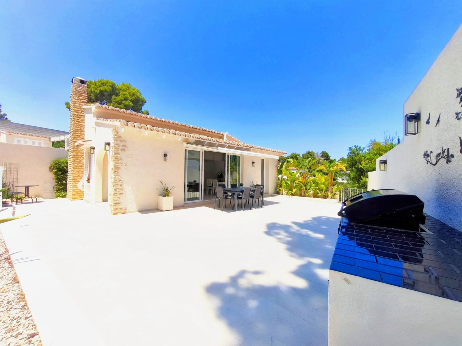 3 soveværelse Villa til salg i Moraira med swimmingpool - € 899.000 (Ref: 9962383)