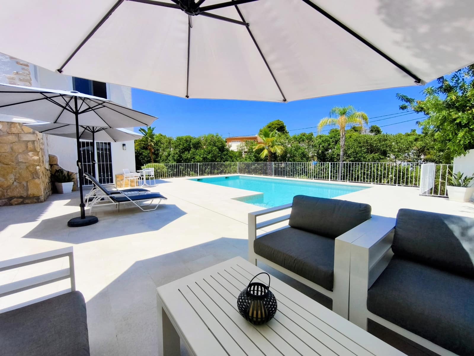 3 soveværelse Villa til salg i Moraira med swimmingpool - € 899.000 (Ref: 9962383)