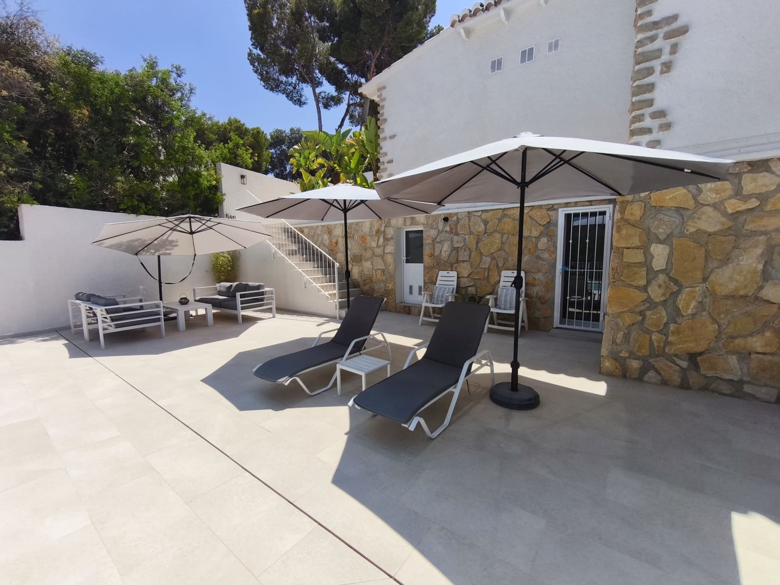 3 soveværelse Villa til salg i Moraira med swimmingpool - € 899.000 (Ref: 9962383)