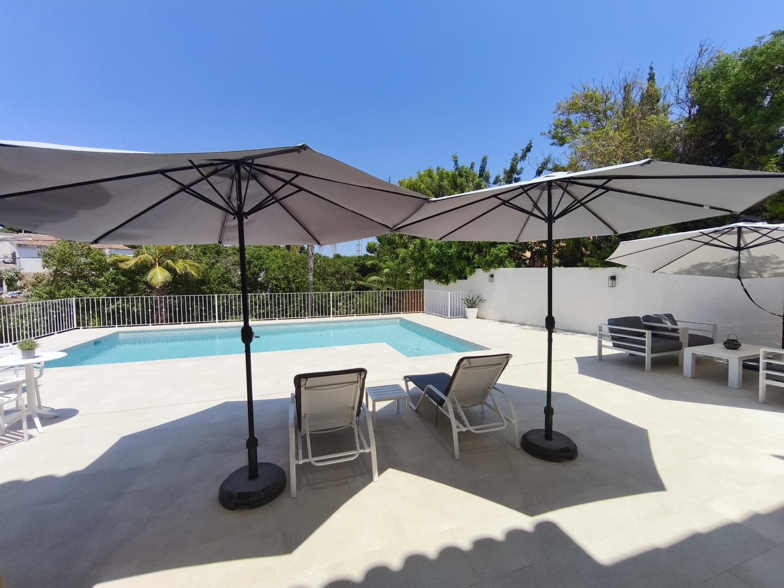 3 soveværelse Villa til salg i Moraira med swimmingpool - € 899.000 (Ref: 9962383)