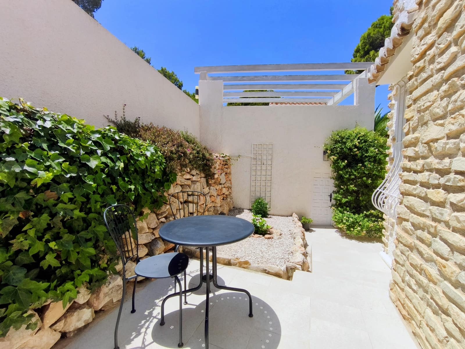 3 soveværelse Villa til salg i Moraira med swimmingpool - € 899.000 (Ref: 9962383)