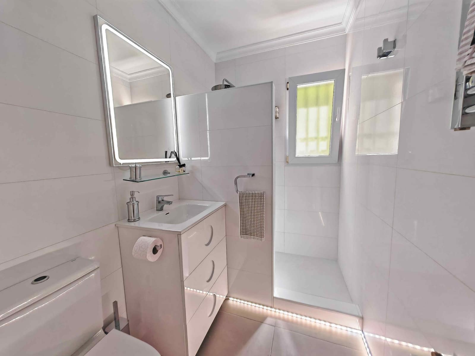 3 sovrum Villa till salu i Denia med pool - 599 995 € (Ref: 9962384)