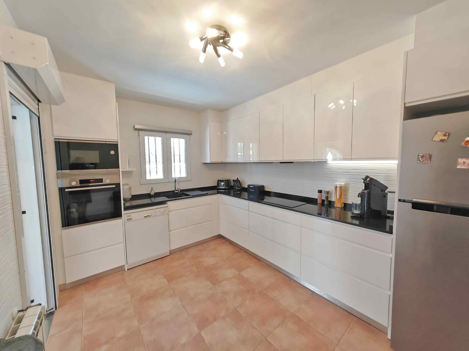 3 sovrum Villa till salu i Denia med pool - 599 995 € (Ref: 9962384)