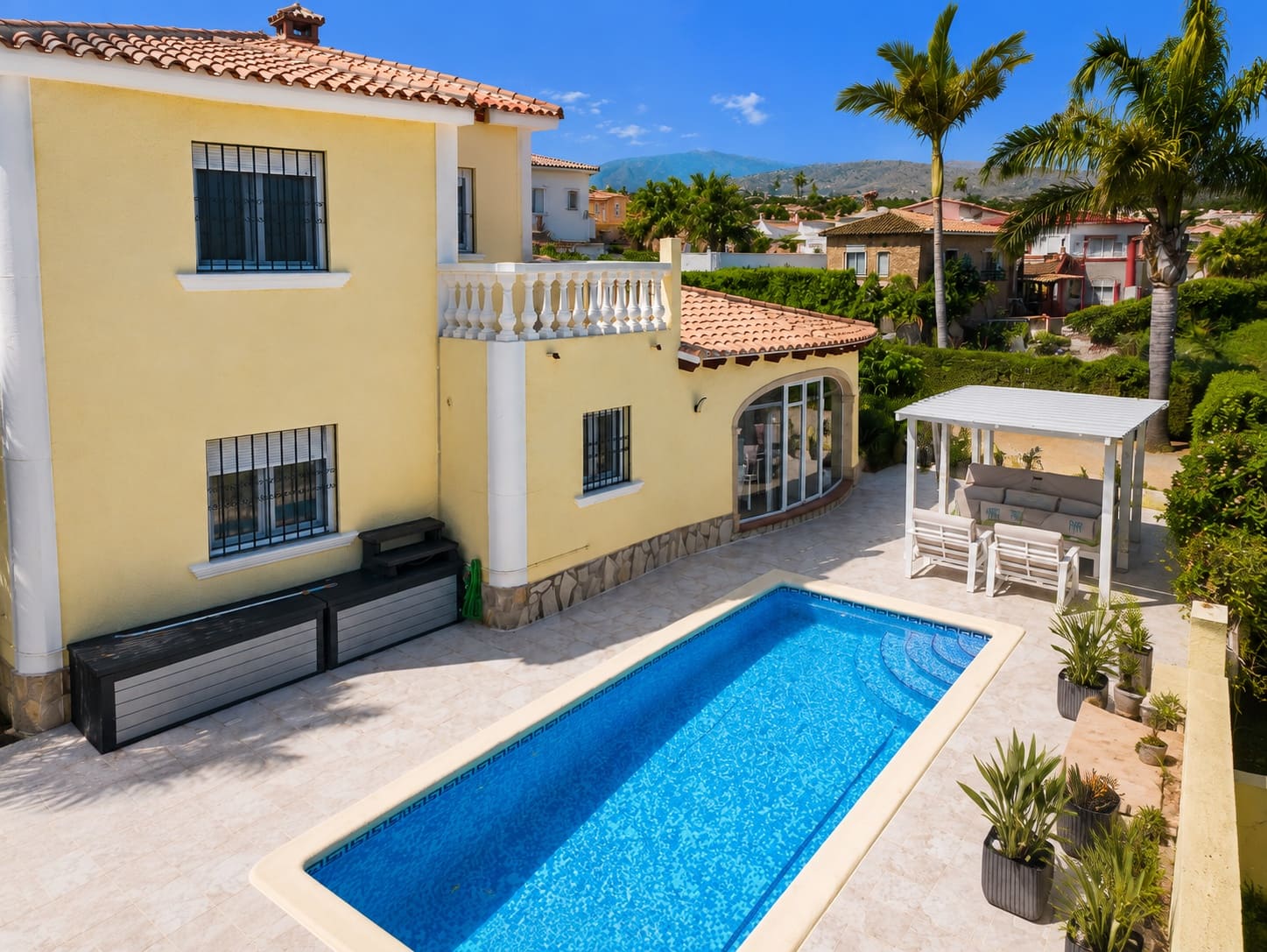 3 sovrum Villa till salu i Denia med pool - 599 995 € (Ref: 9962384)