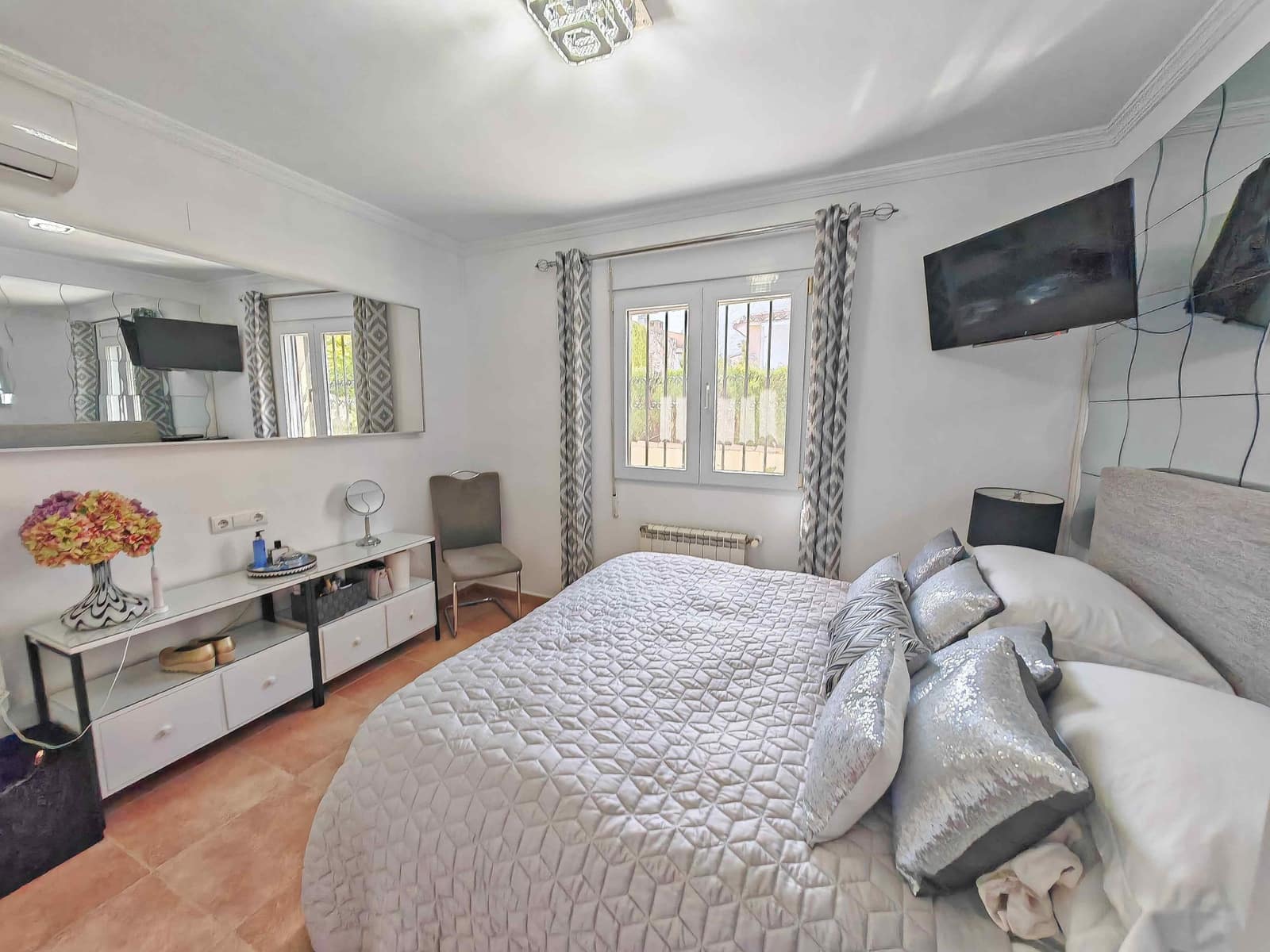 3 sovrum Villa till salu i Denia med pool - 599 995 € (Ref: 9962384)
