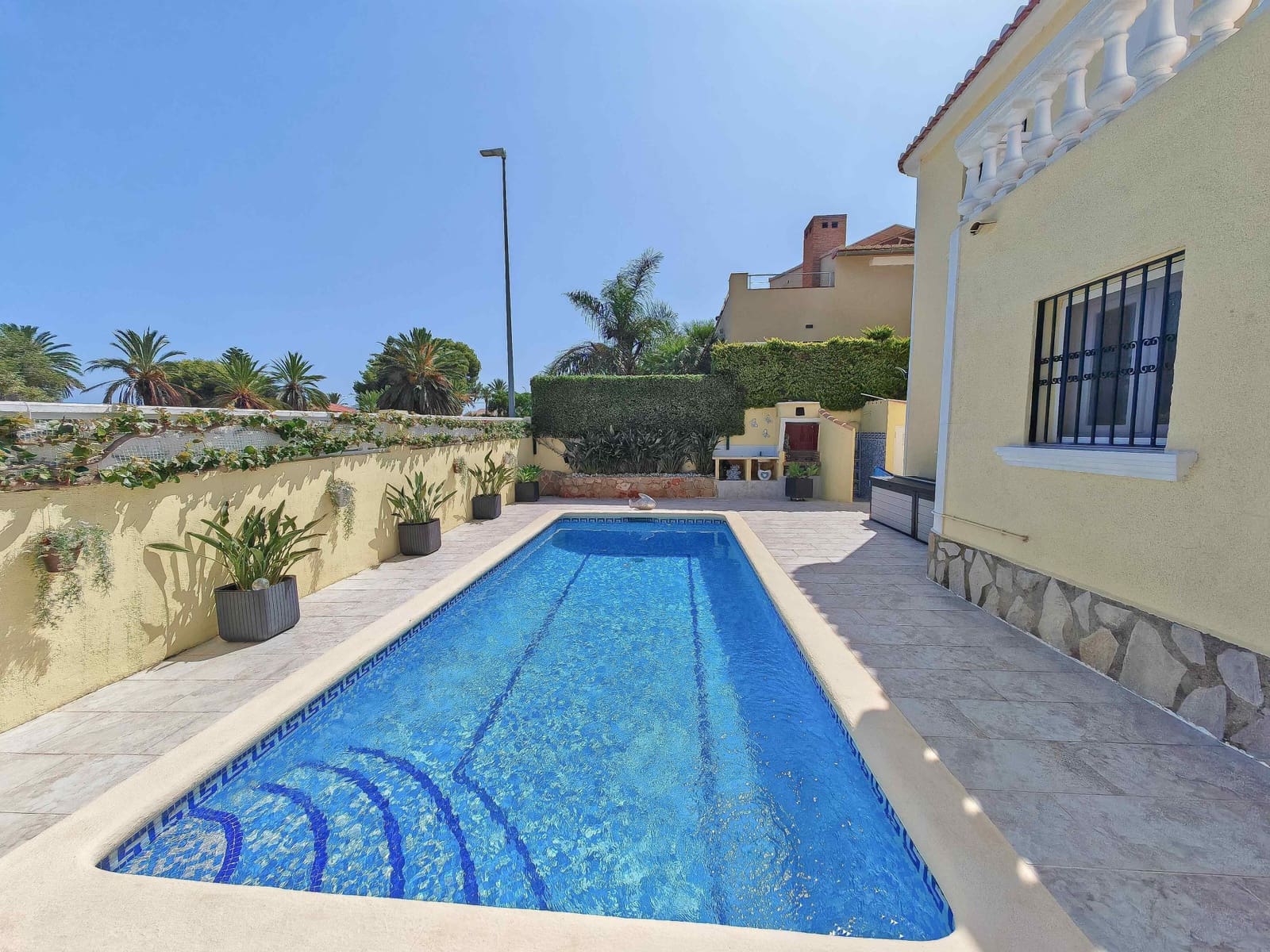 3 sovrum Villa till salu i Denia med pool - 599 995 € (Ref: 9962384)
