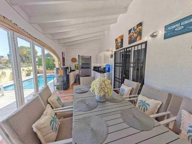 3 soverom Villa til salgs i Centro Urbano, Dénia med svømmebasseng - € 599 995 (Ref: 9962384)