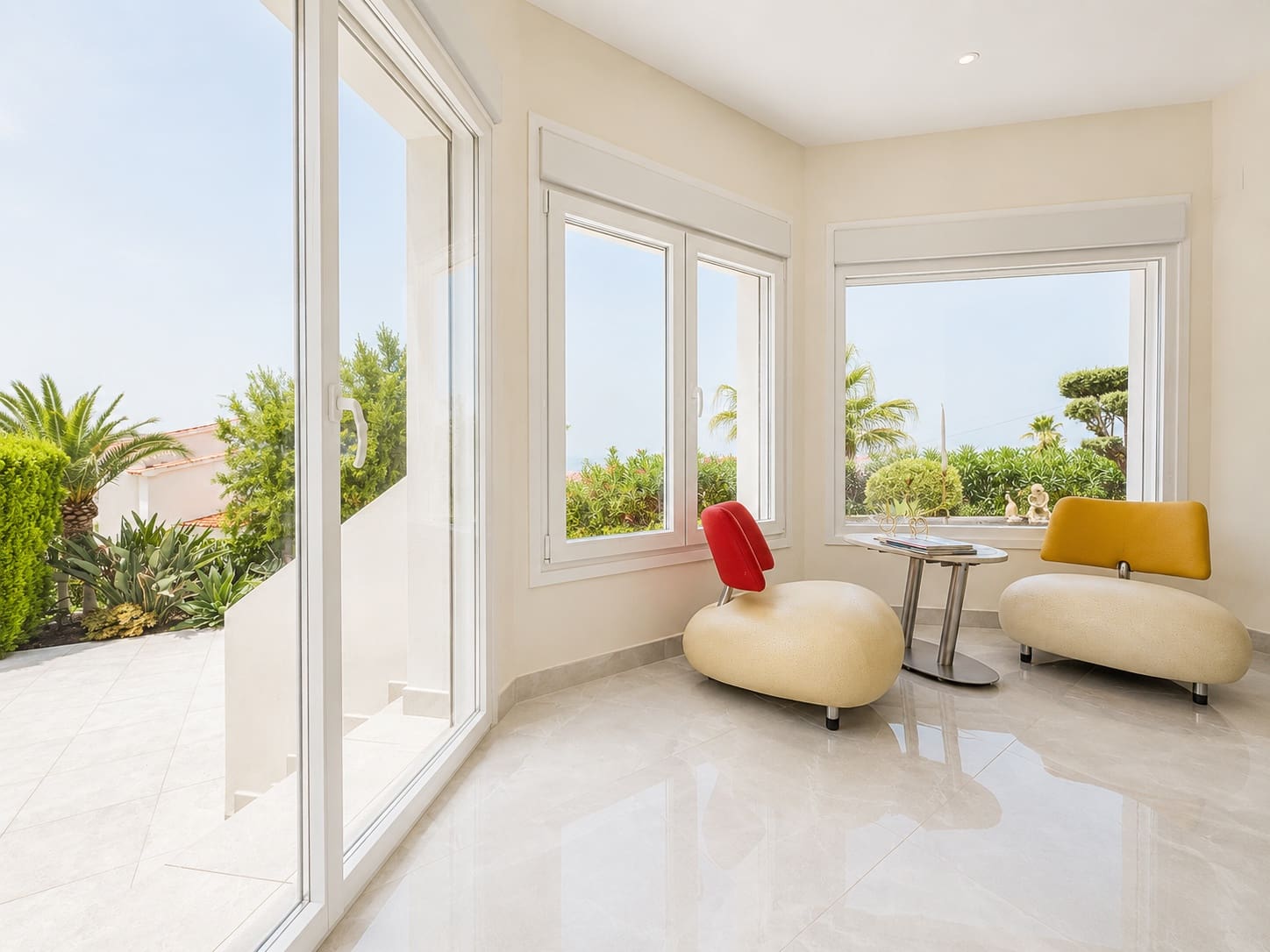 5 bedroom Villa for sale in Denia with pool - € 1,190,000 (Ref: 9970338)