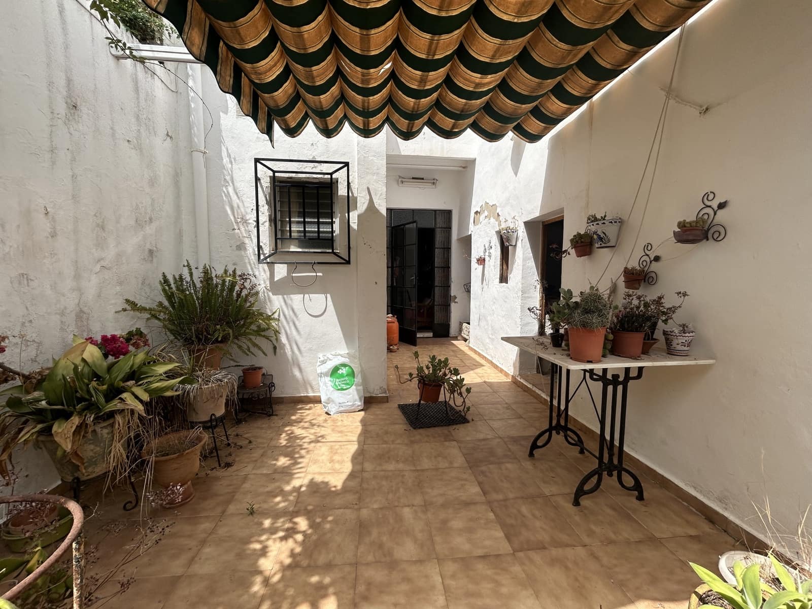 4 soveværelse Byhus til salg i Sagra - € 185.000 (Ref: 9973051)