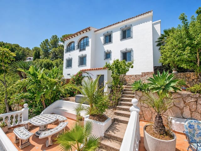 4 slaapkamer Villa te koop in Benidoleig - € 549.995 (Ref: 9984634)