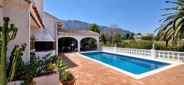 3 soverom Villa til salgs i Centro Urbano, Dénia med svømmebasseng - € 870 000 (Ref: 9986592)