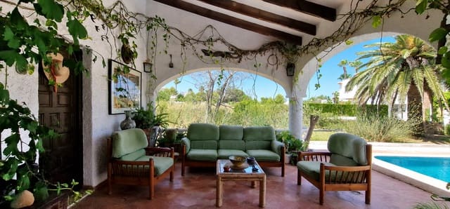 3 soverom Villa til salgs i Centro Urbano, Dénia med svømmebasseng - € 870 000 (Ref: 9986592)