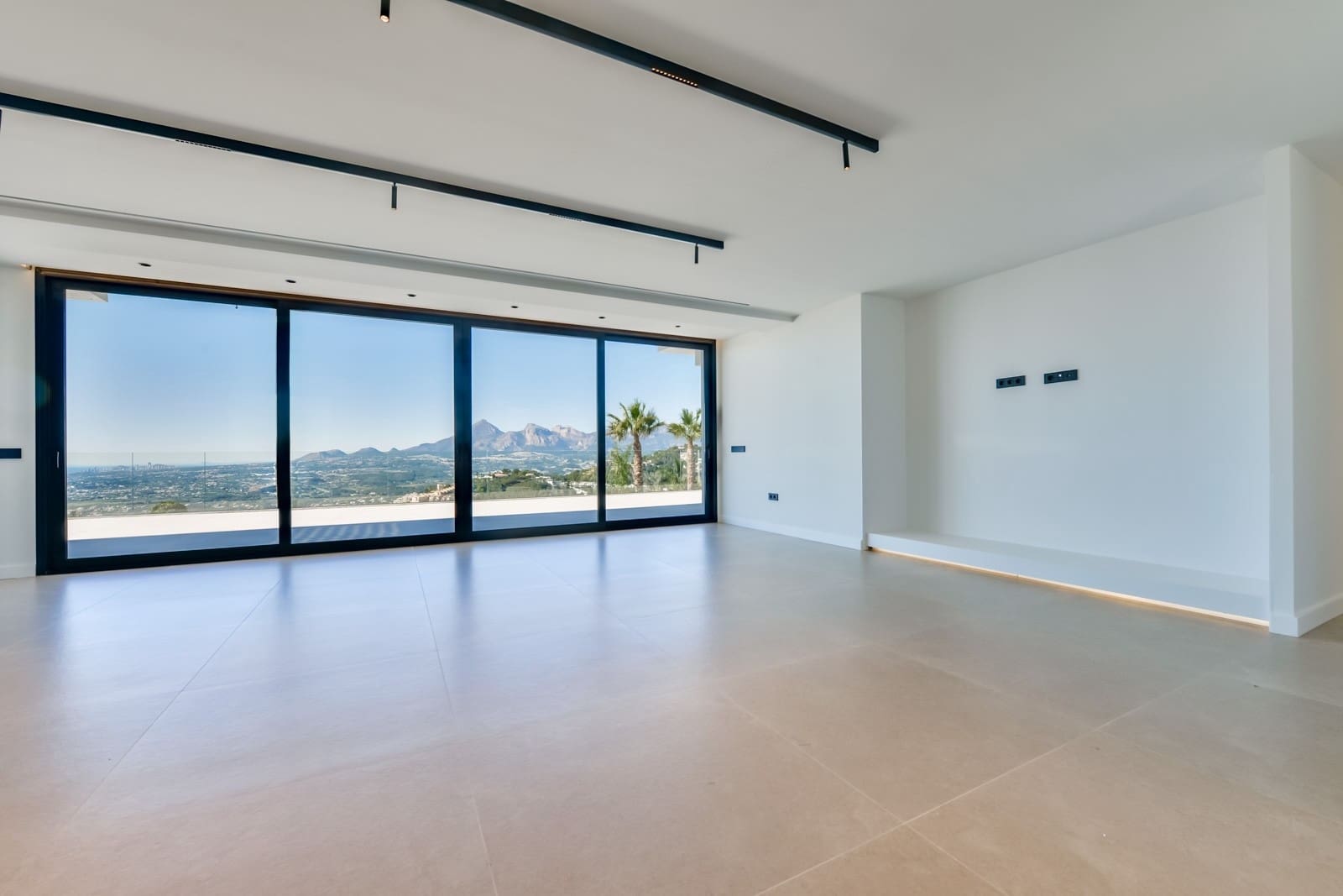 Chalet de 5 habitaciones en Altea en venta con piscina - 2.690.000 € (Ref: 9990428)
