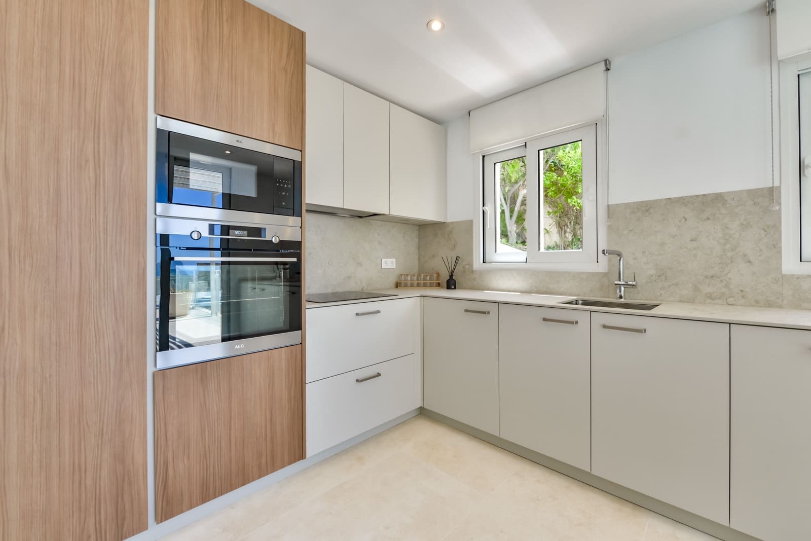 3 slaapkamer Villa te koop in Altea met zwembad - € 1.650.000 (Ref: 9990429)