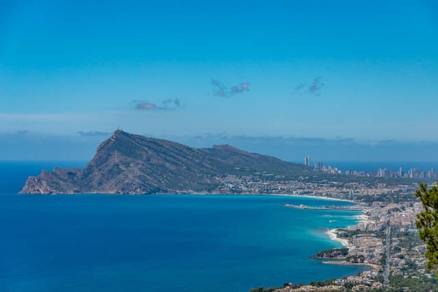 3 slaapkamer Villa te koop in Altea met zwembad - € 1.650.000 (Ref: 9990429)