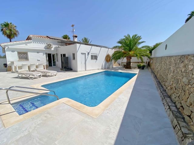 2 soverom Villa til salgs i Centro Urbano, Dénia med svømmebasseng - € 679 000 (Ref: 9993969)