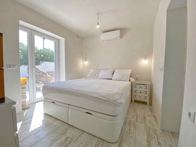 2 soverom Villa til salgs i Centro Urbano, Dénia med svømmebasseng - € 679 000 (Ref: 9993969)