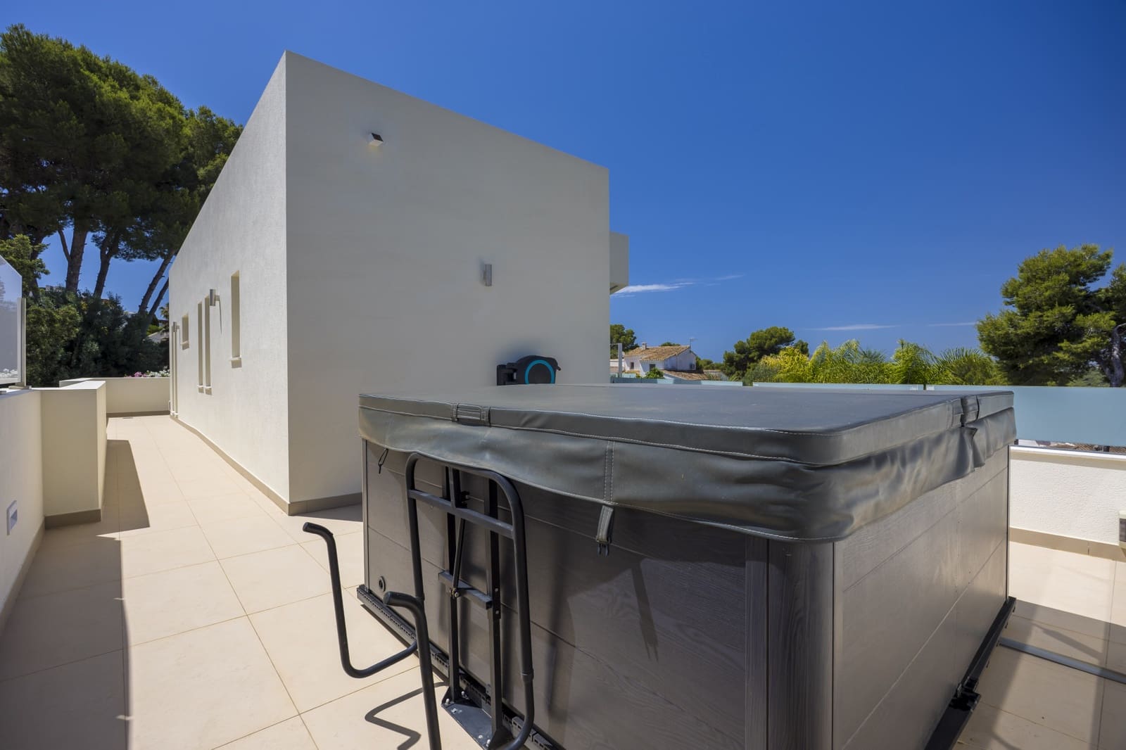 3 sovrum Villa till salu i Moraira med pool - 1 495 000 € (Ref: 9993970)