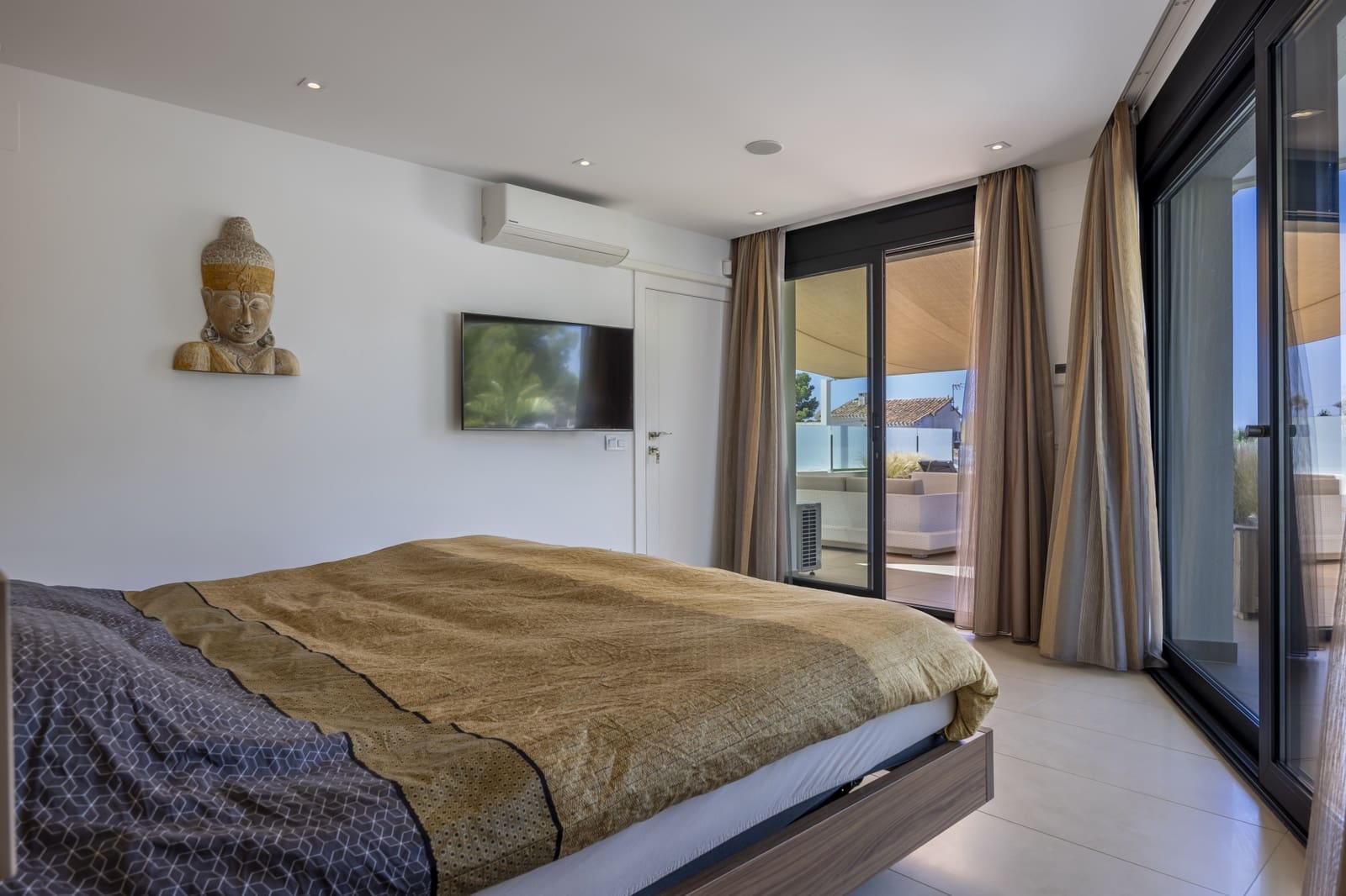 3 sovrum Villa till salu i Moraira med pool - 1 495 000 € (Ref: 9993970)