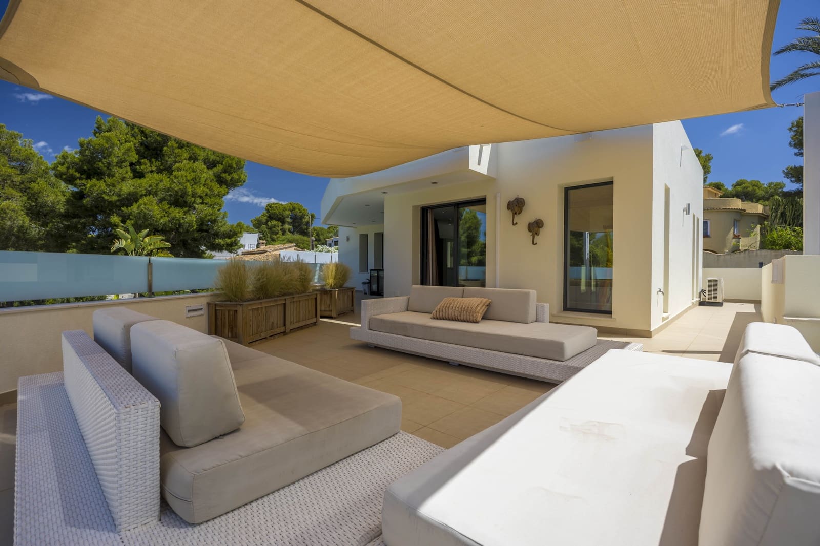 3 sovrum Villa till salu i Moraira med pool - 1 495 000 € (Ref: 9993970)