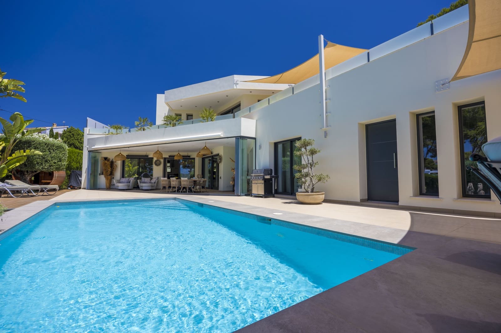 3 sovrum Villa till salu i Moraira med pool - 1 495 000 € (Ref: 9993970)