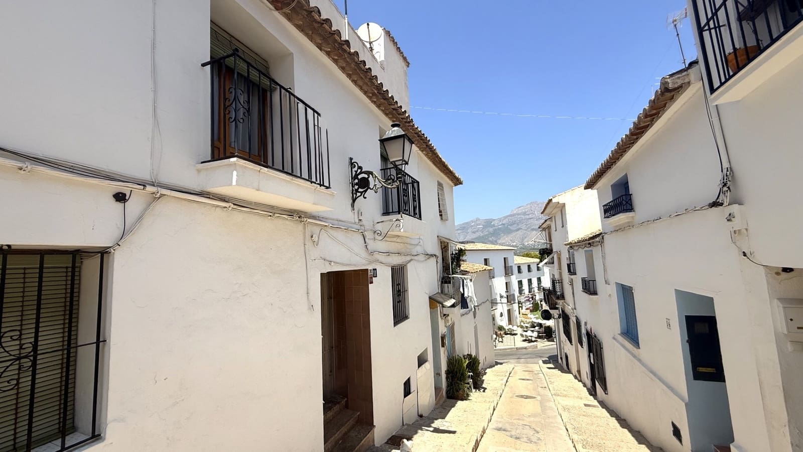 5 bedroom Townhouse for sale in Altea - € 348,000 (Ref: 9998508)