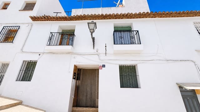 5 bedroom Townhouse for sale in Altea - € 348,000 (Ref: 9998508)