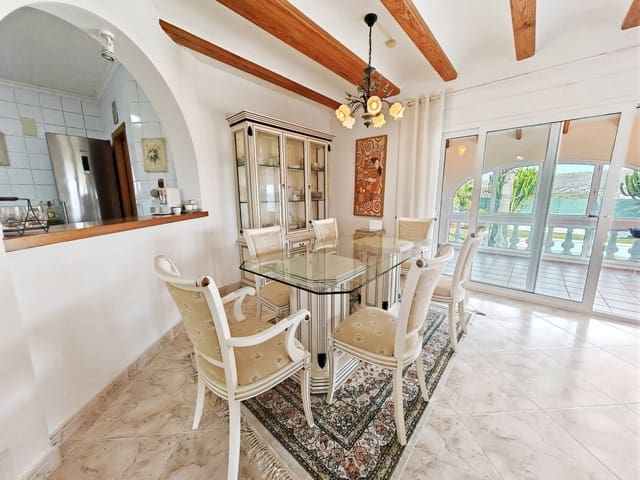 2 bedroom Villa for sale in Centro ciudad, Javea / Xàbia with pool - € 990,000 (Ref: 9998509)