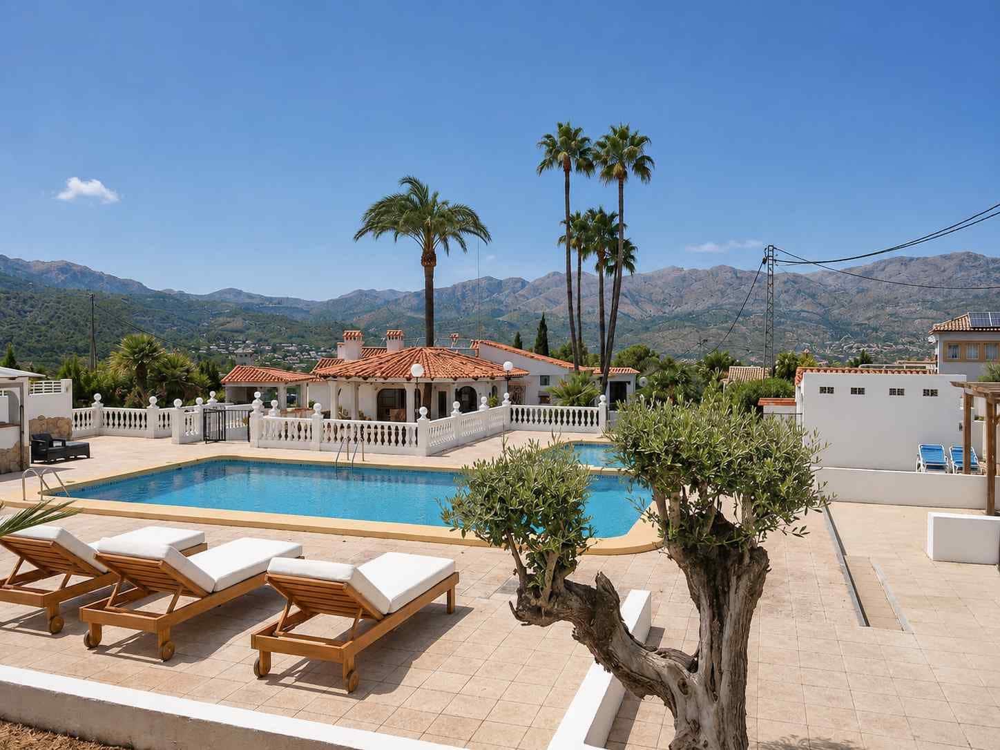 3 Zimmer Bar/Restaurant zu verkaufen in Orba mit Pool - 590.000 € (Ref: 9999576)