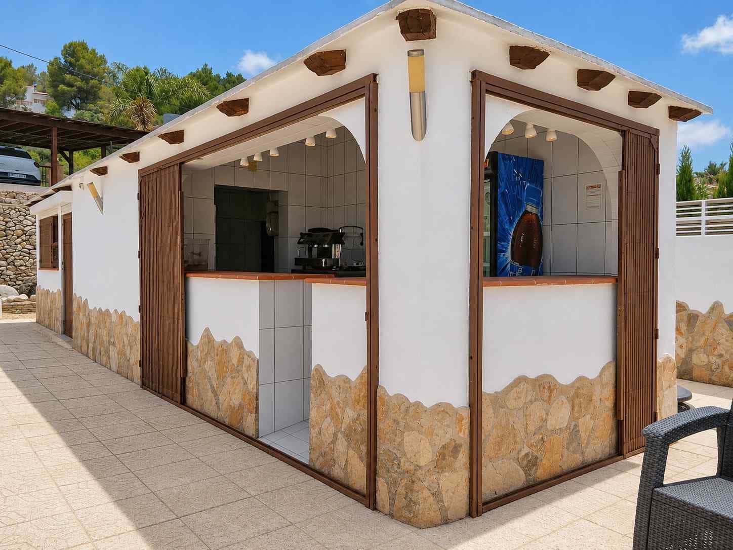 3 Zimmer Bar/Restaurant zu verkaufen in Orba mit Pool - 590.000 € (Ref: 9999576)