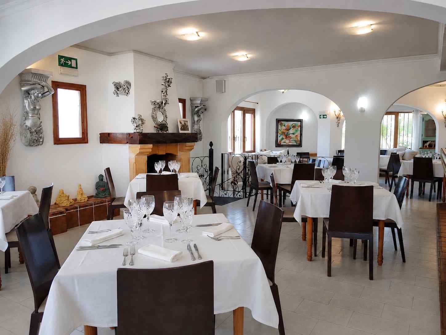 3 Zimmer Bar/Restaurant zu verkaufen in Orba mit Pool - 590.000 € (Ref: 9999576)