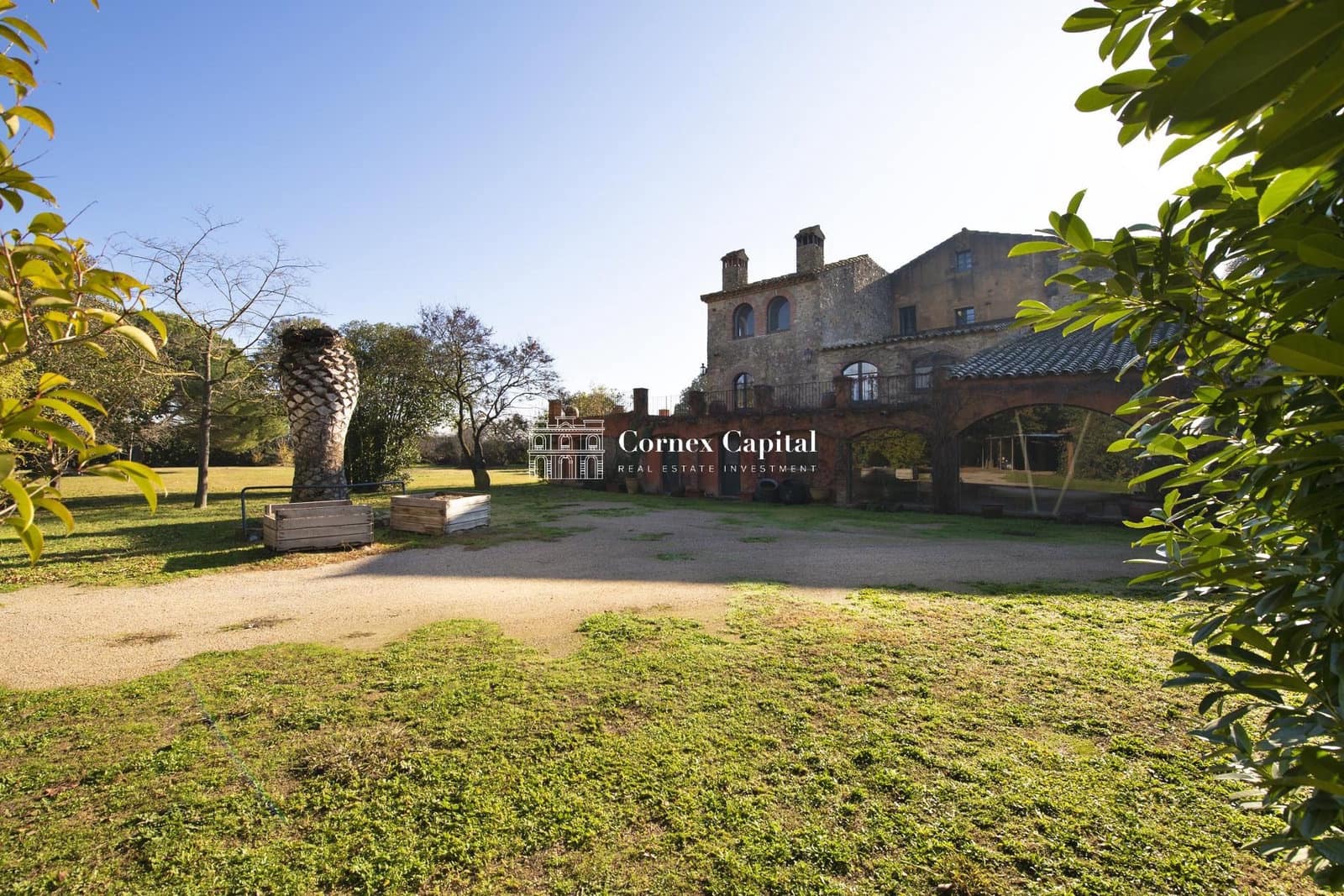 10 bedroom Finca/Country House for sale in Fonolleres with pool garage - € 3,400,000 (Ref: 10038118)