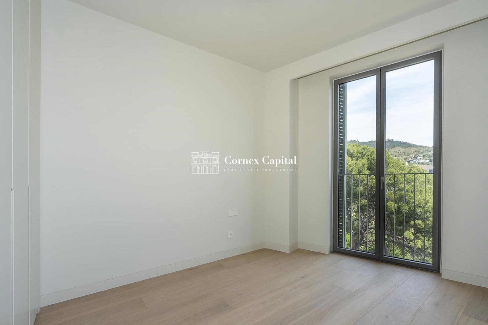 3 soverom Leilighet til salgs i Barcelona by med svømmebasseng garasje - € 1 476 000 (Ref: 10044742)