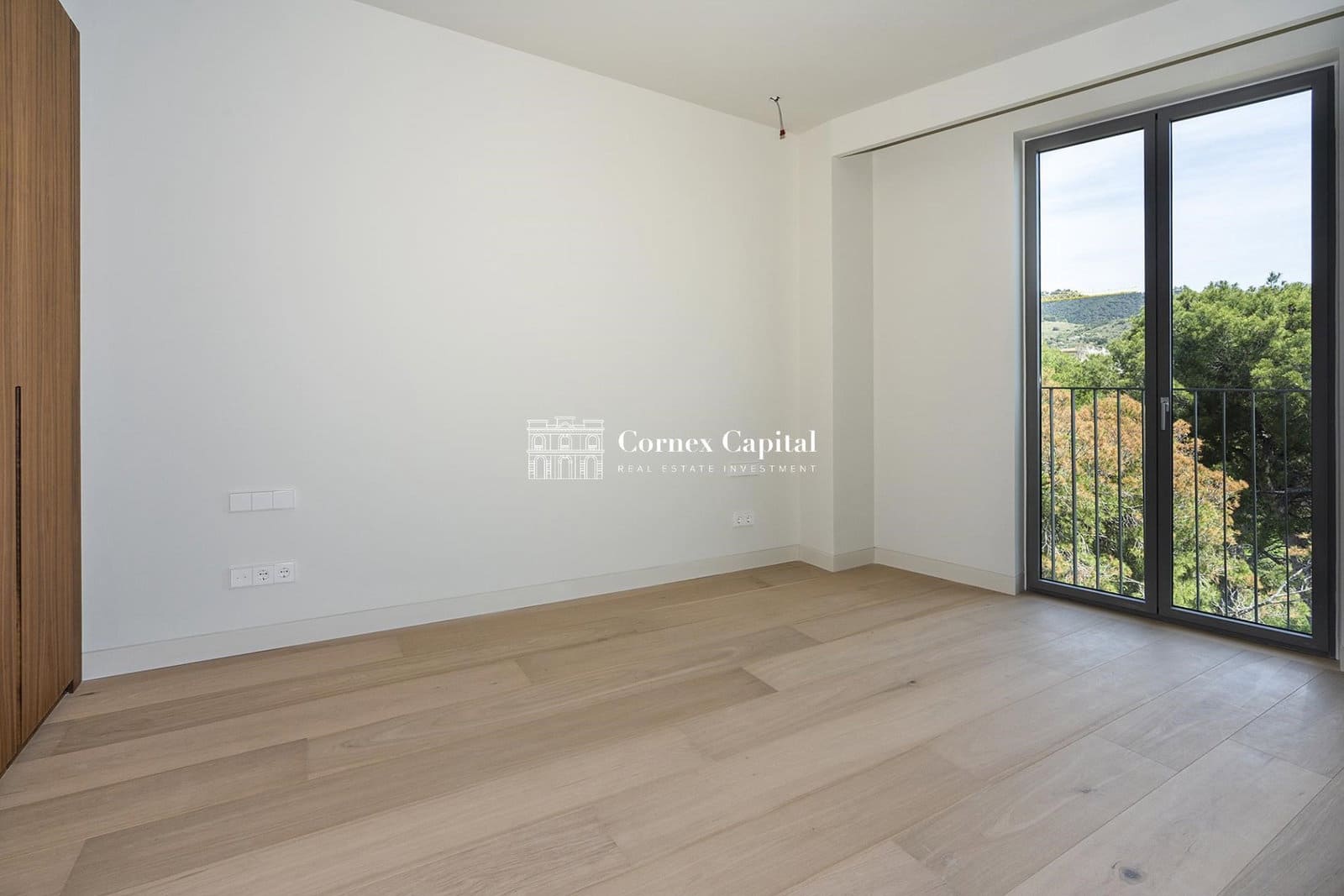 3 soverom Leilighet til salgs i Barcelona by med svømmebasseng garasje - € 1 476 000 (Ref: 10044742)