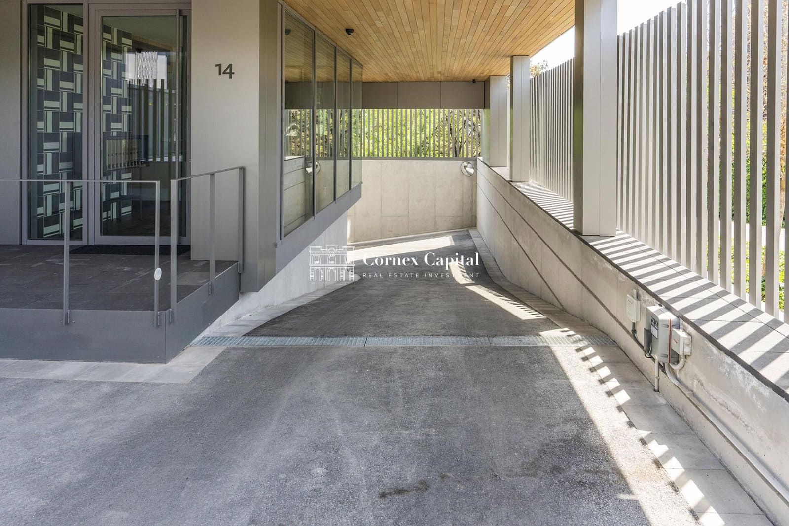 3 soverom Leilighet til salgs i Barcelona by med svømmebasseng garasje - € 1 476 000 (Ref: 10044742)